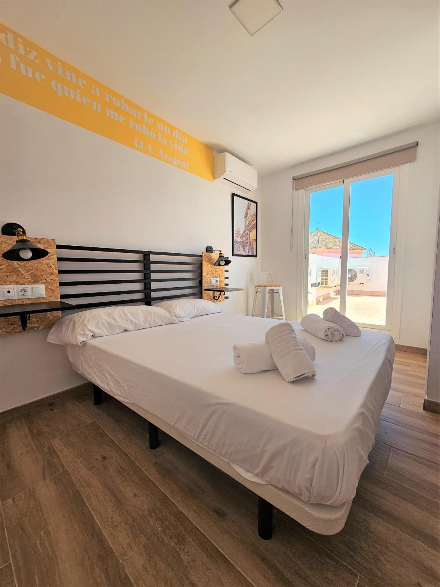 Planeta Cadiz Apartaments ภายนอก รูปภาพ